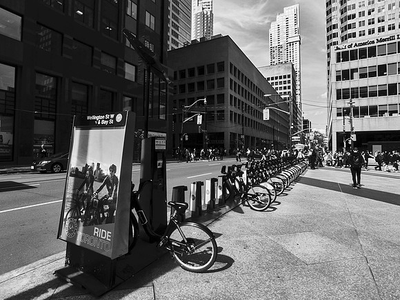 Bay and Wellington Bike Share Station