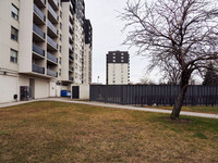 Cooksville Village 13